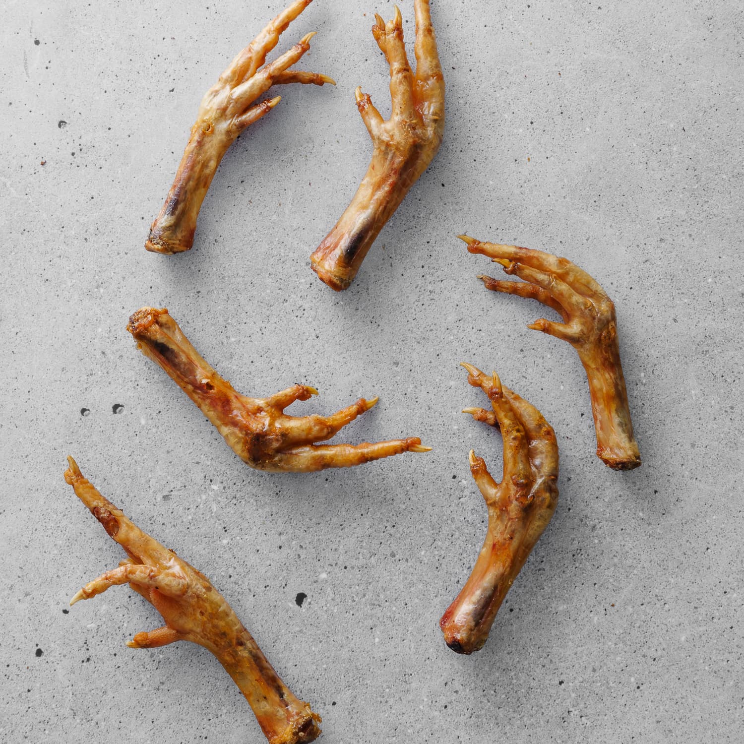 Tucker Tub Chicken Feet